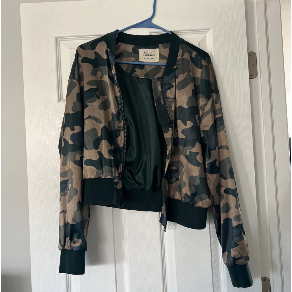 Cutest bomber jacket. You can wear with jeans, leggings, or even shorts!